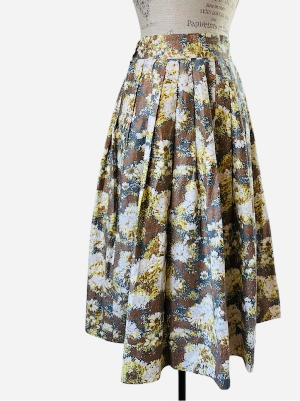 Vintage 1950βs handmade, abstract,β floral pleated miniskirt